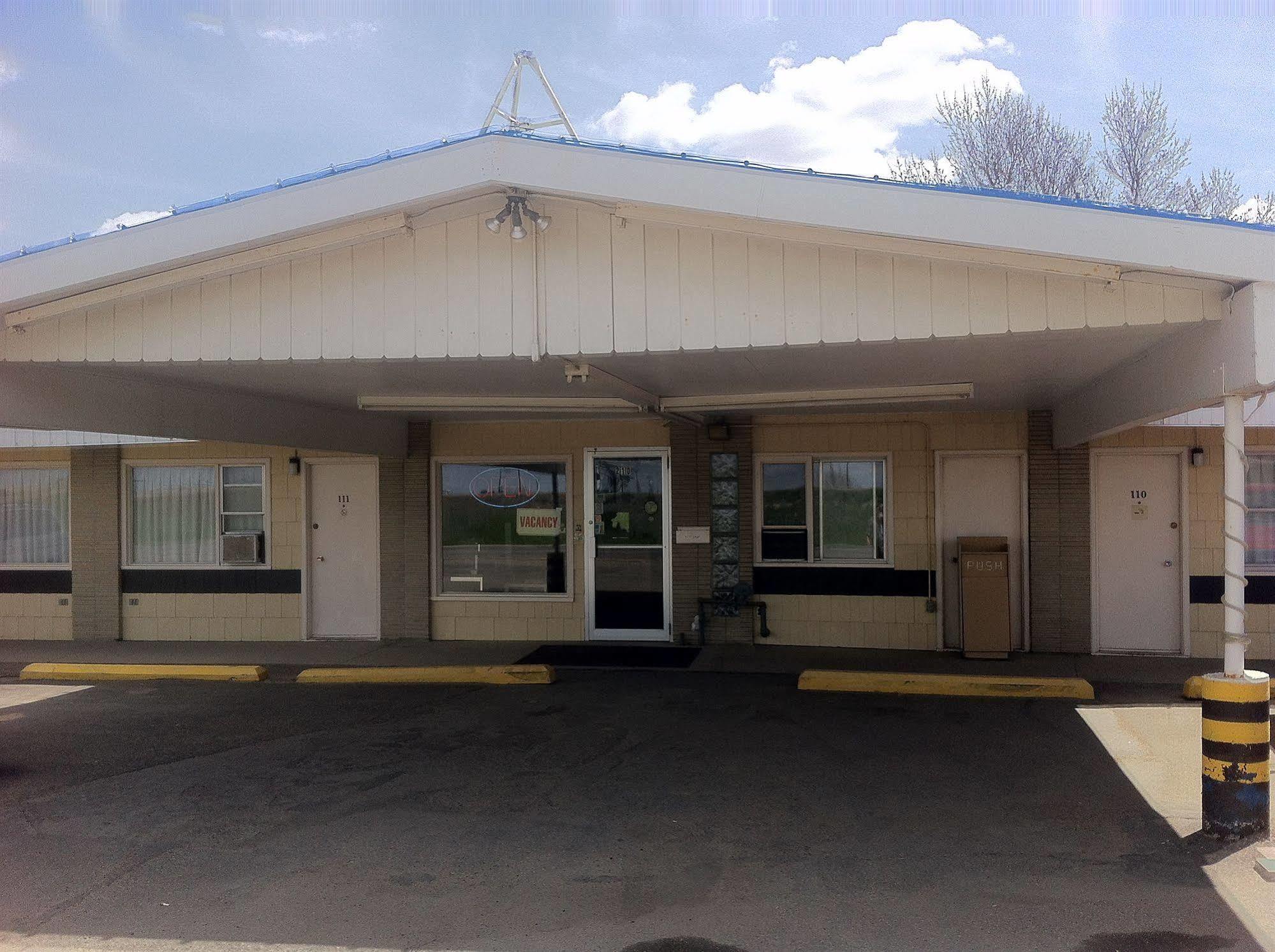 Rainbow Motel Swift Current Εξωτερικό φωτογραφία